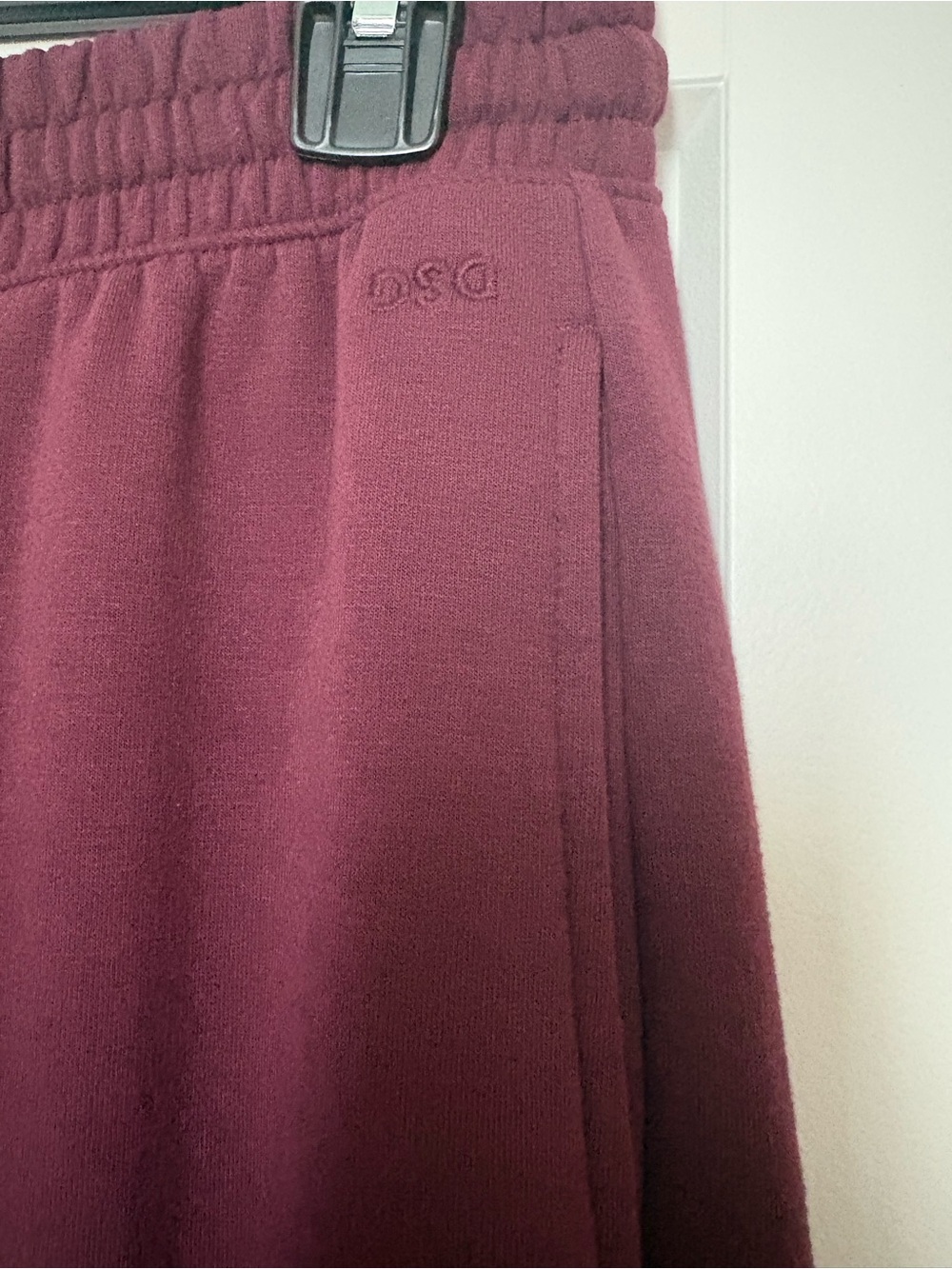 Women’s DSG Wide-Leg Drawstring Pants in Burgundy Size Small - Picture 3 of 4